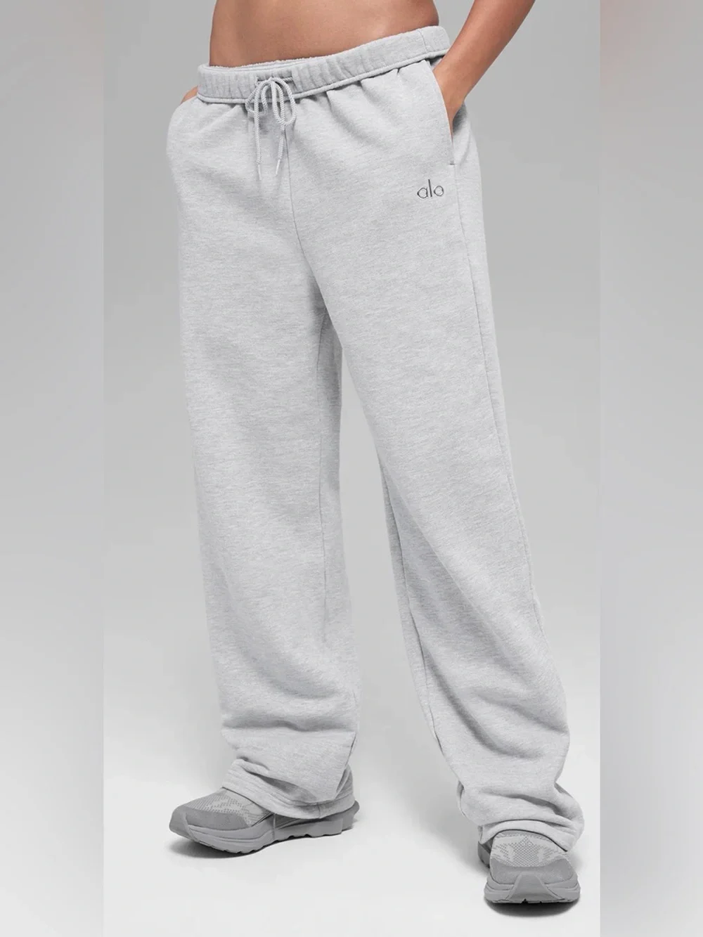NWT ALO Accolade Straight Leg Sweatpant